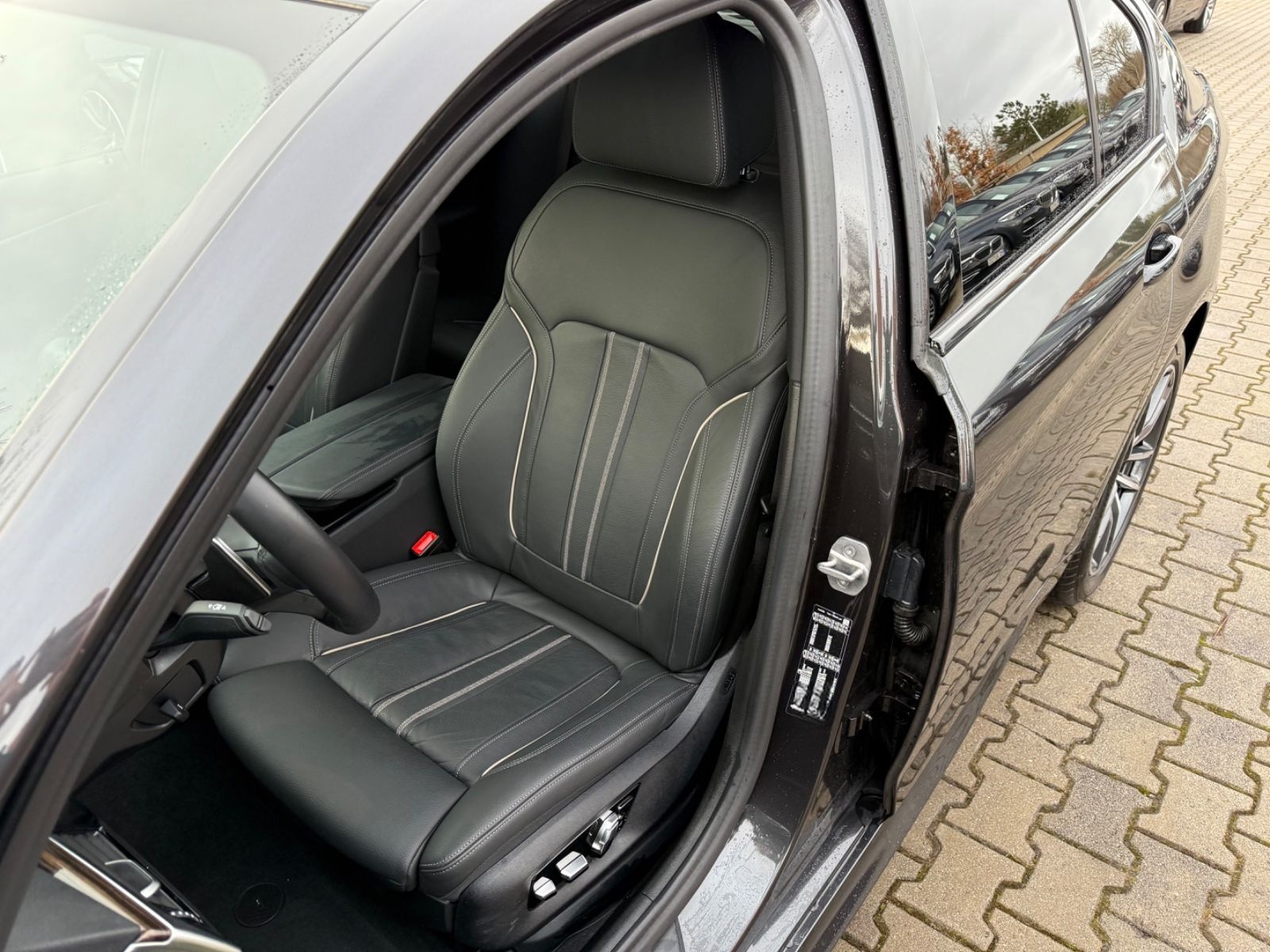 BMW 530 d xDrive MSport*Glass.Dach*Head Up*Massage foto 12