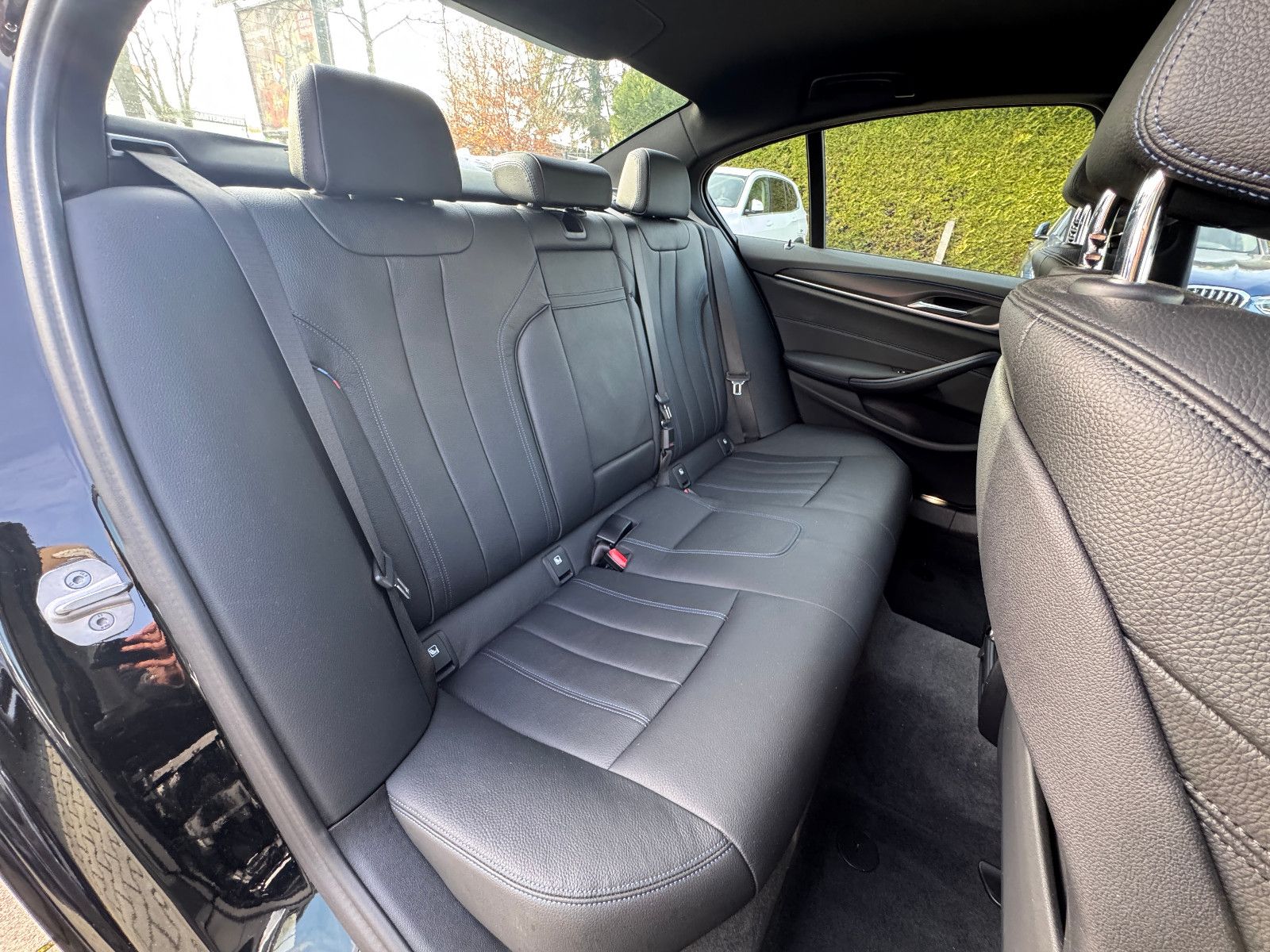 BMW 545e xD*MSportpaket*Head Up*4Zon.Klim*Laserlicht foto 15
