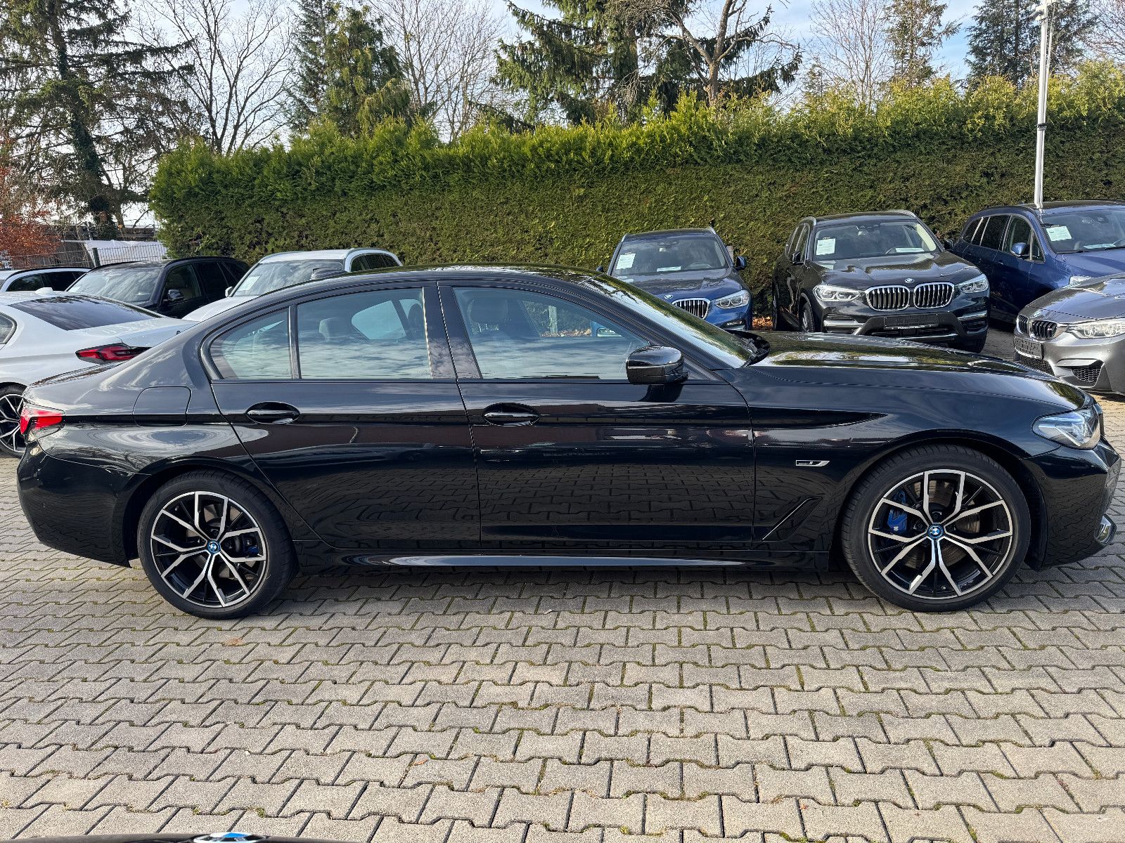 BMW 545e xD*MSportpaket*Head Up*4Zon.Klim*Laserlicht foto 6