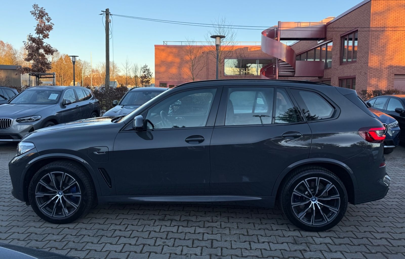 BMW X5 xDr 45 e M Sport*Pano*Head*360°*Massage*Msitz foto 4