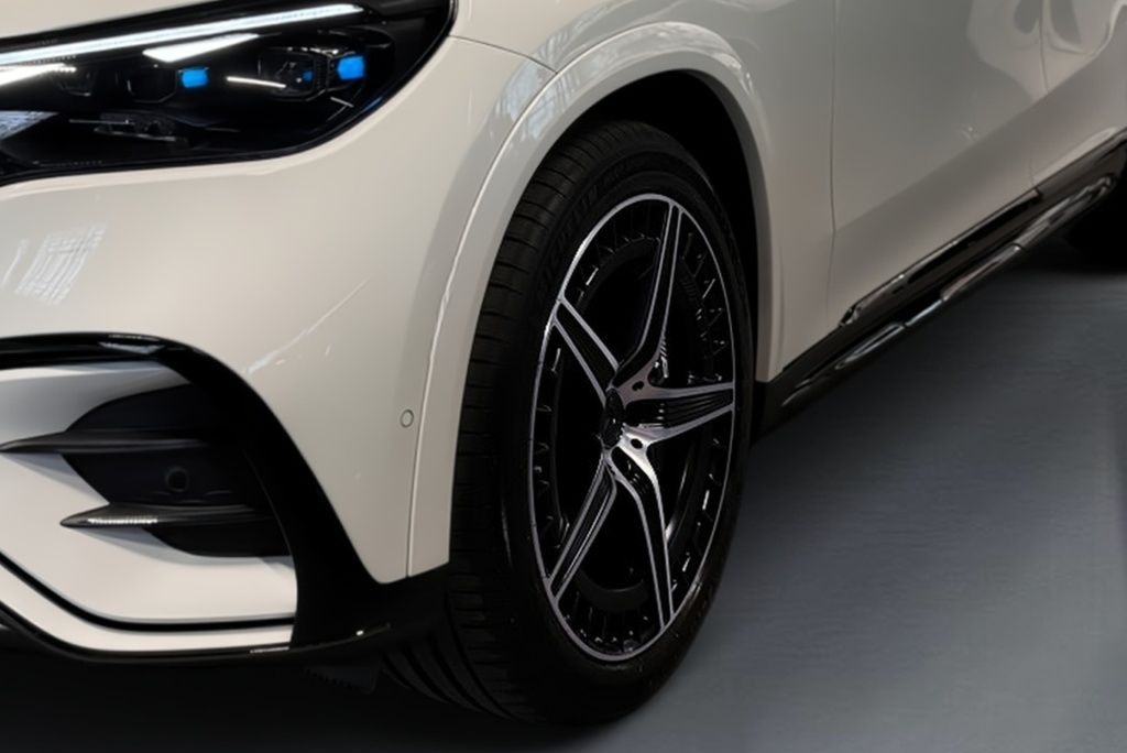 Mercedes-Benz AMG EQE 53 4M+ SUV Night,HYPERS,TV,PANO foto 4