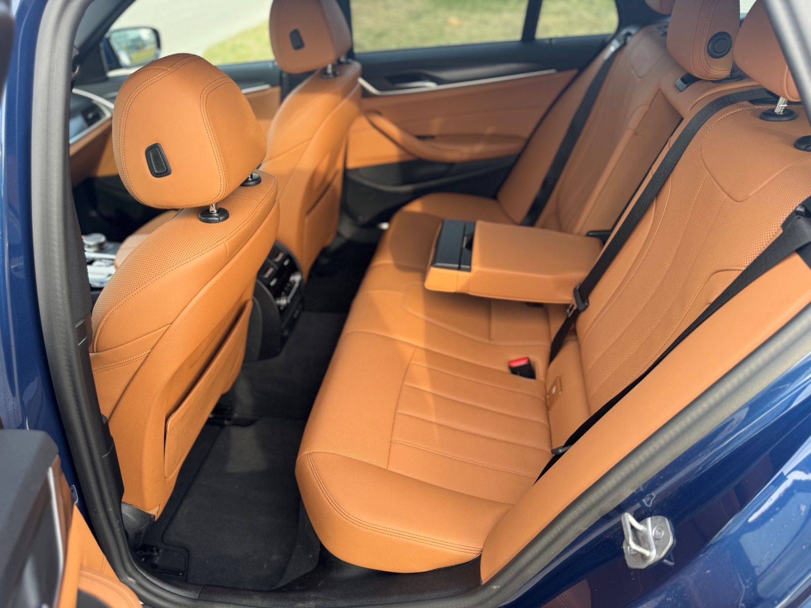 BMW 530 5 Touring 530 d xDrive M Sport AHK Mod.2023 foto 16