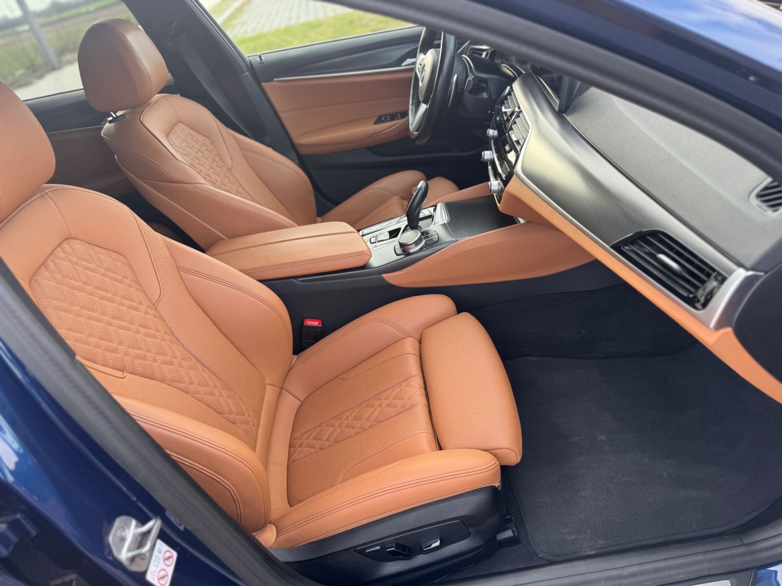 BMW 530 5 Touring 530 d xDrive M Sport AHK Mod.2023 foto 17