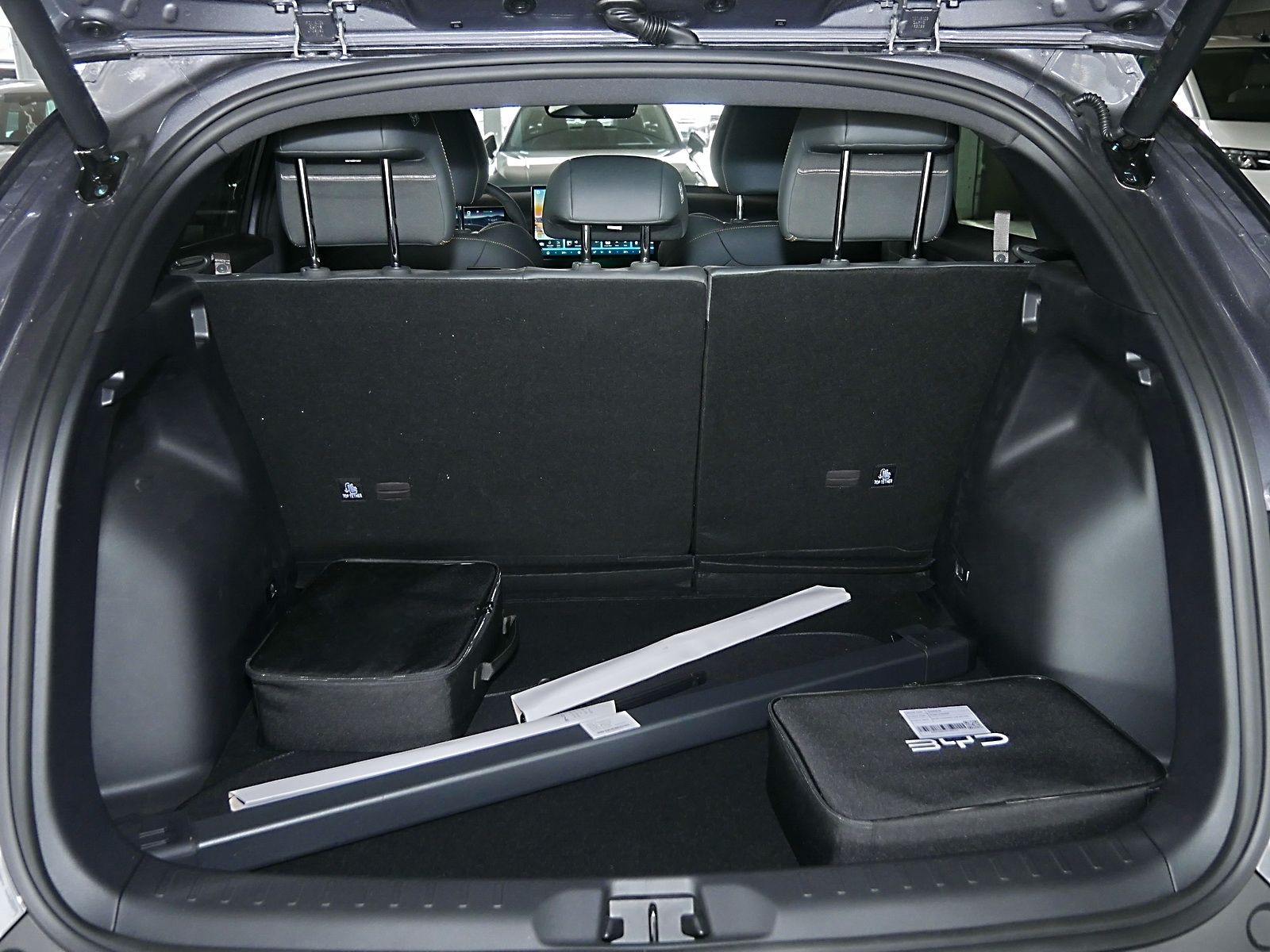 BYD Atto 3 Evo 230 kW Design 360° LED Navi SHZ 18" foto 9