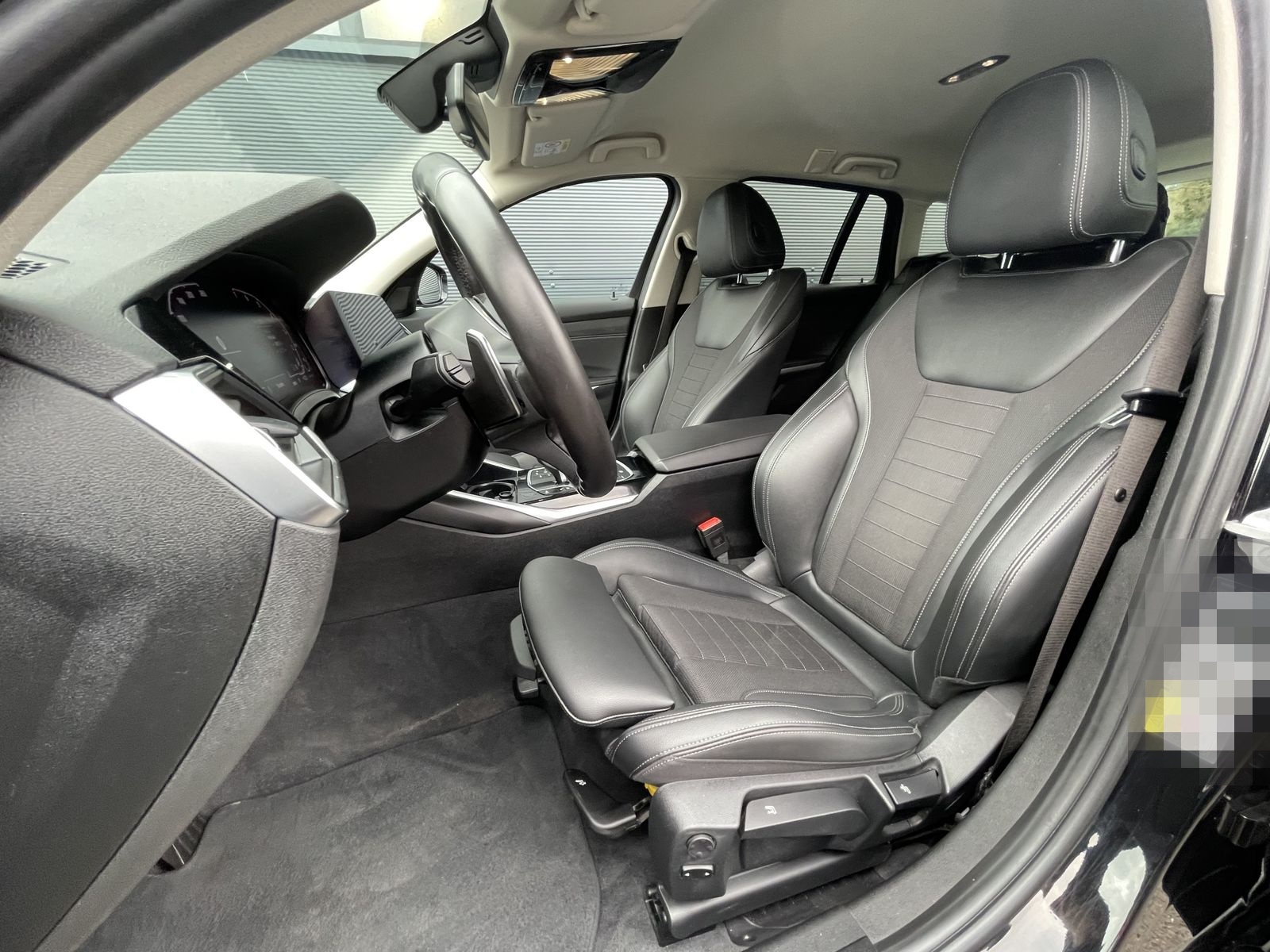 BMW 330 e Touring Aut. Sport Line / LED / Ambiente foto 9
