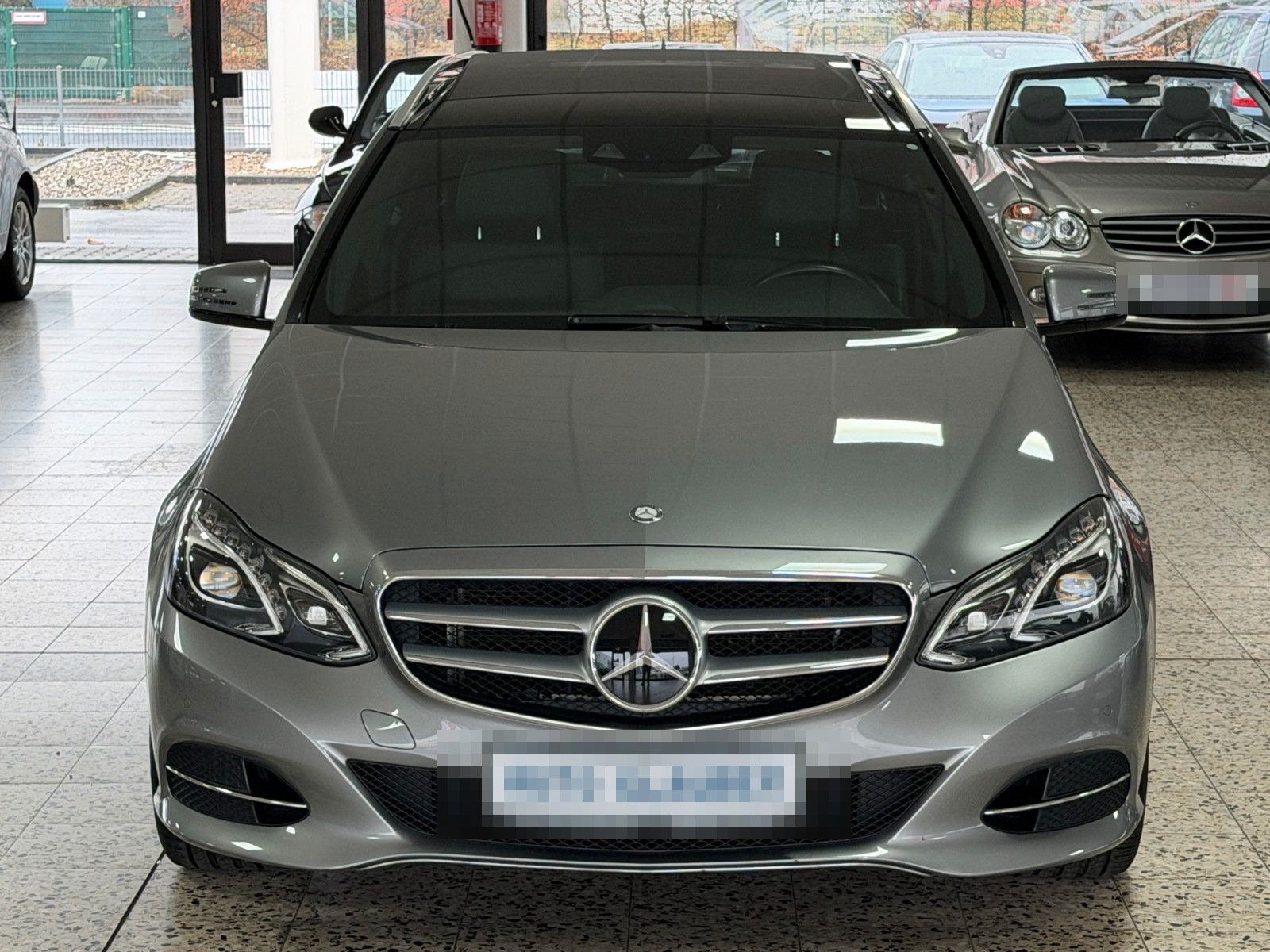 Mercedes-Benz E 200 CGI T-Modell/LED/Navi/Panorama/Distronic foto 5
