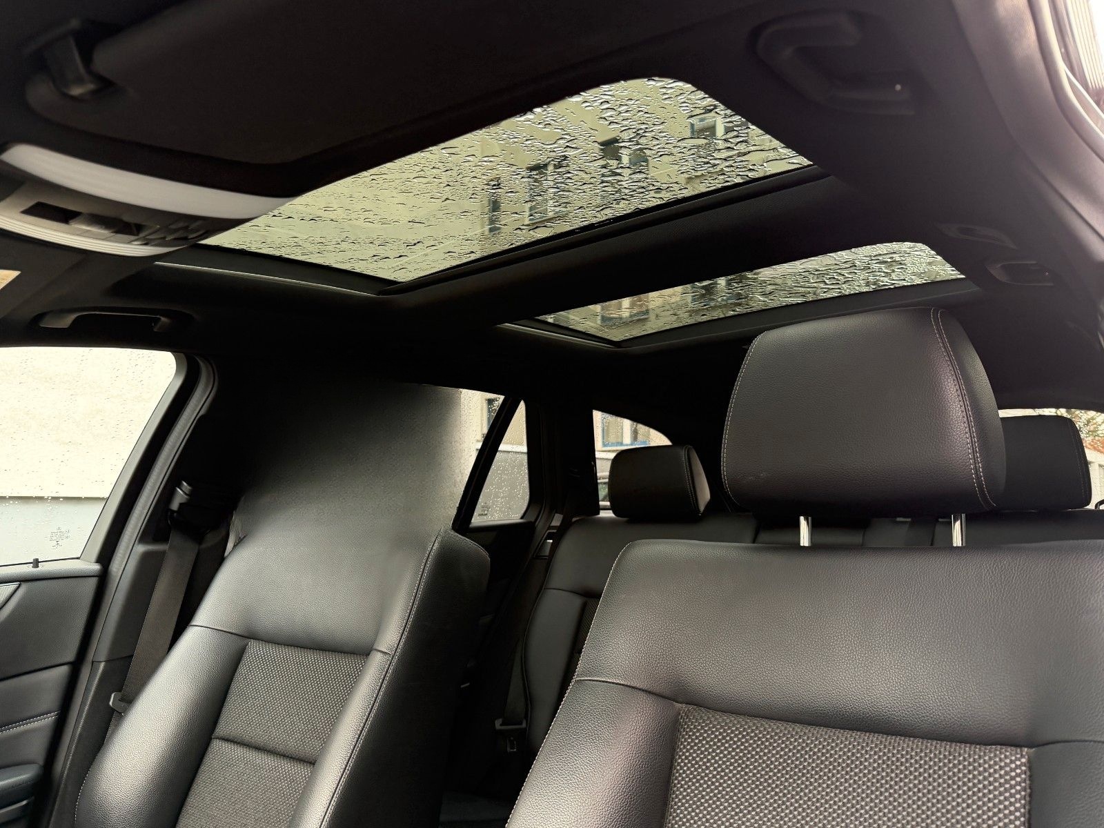 Mercedes-Benz E 200 CGI T-Modell/LED/Navi/Panorama/Distronic foto 8