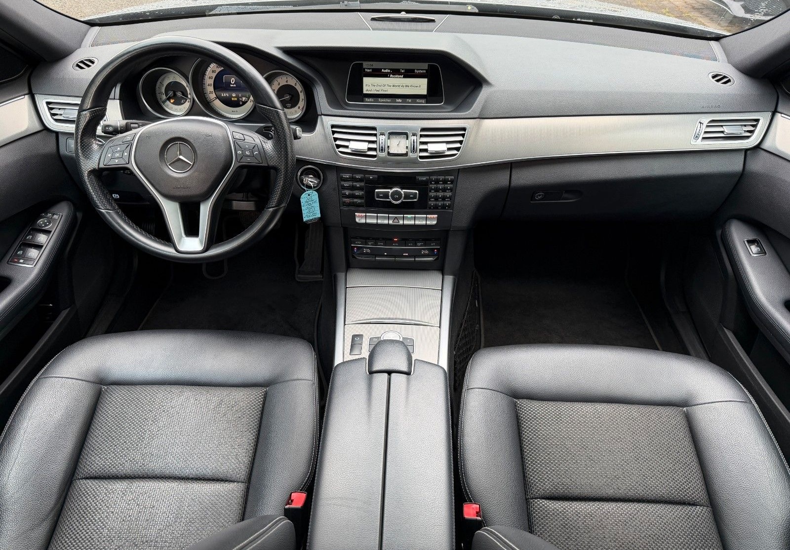 Mercedes-Benz E 200 CGI T-Modell/LED/Navi/Panorama/Distronic foto 10