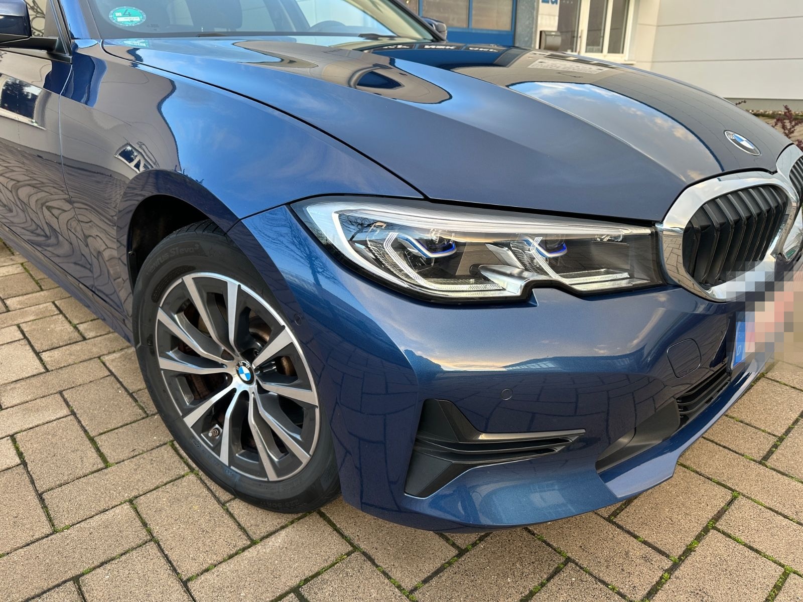 BMW 320e Touring Sport Line foto 11