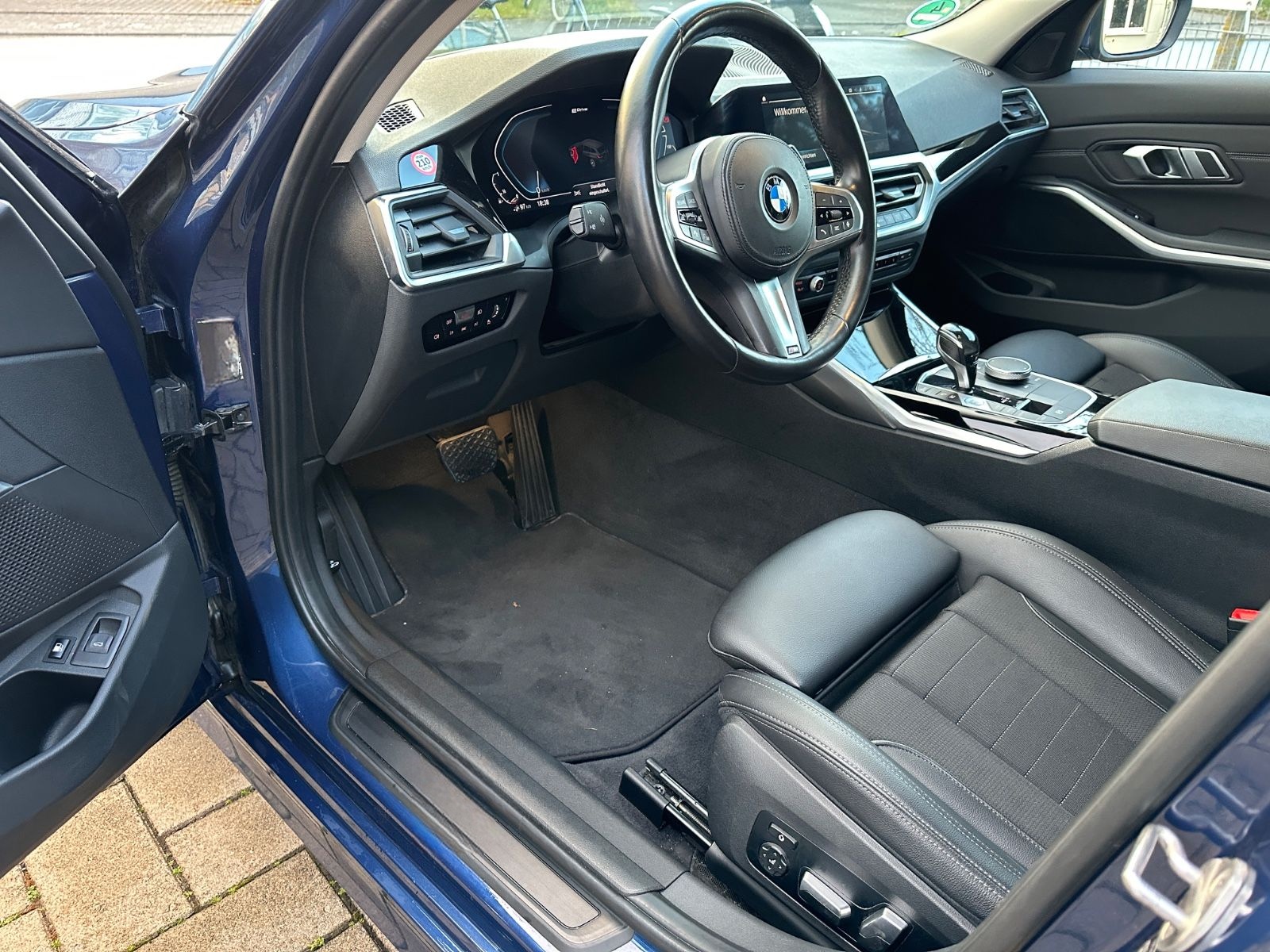 BMW 320e Touring Sport Line foto 13