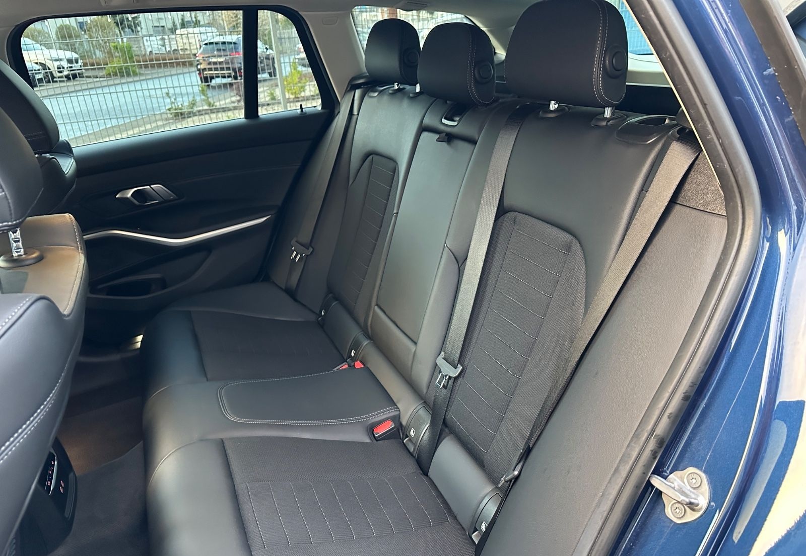 BMW 320e Touring Sport Line foto 17