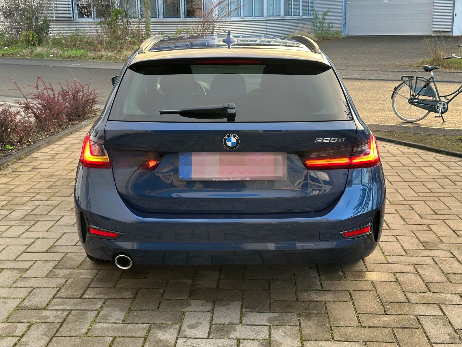 BMW 320e Touring Sport Line foto 3