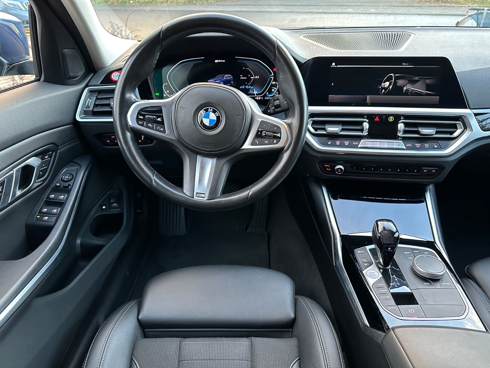 BMW 320e Touring Sport Line foto 22