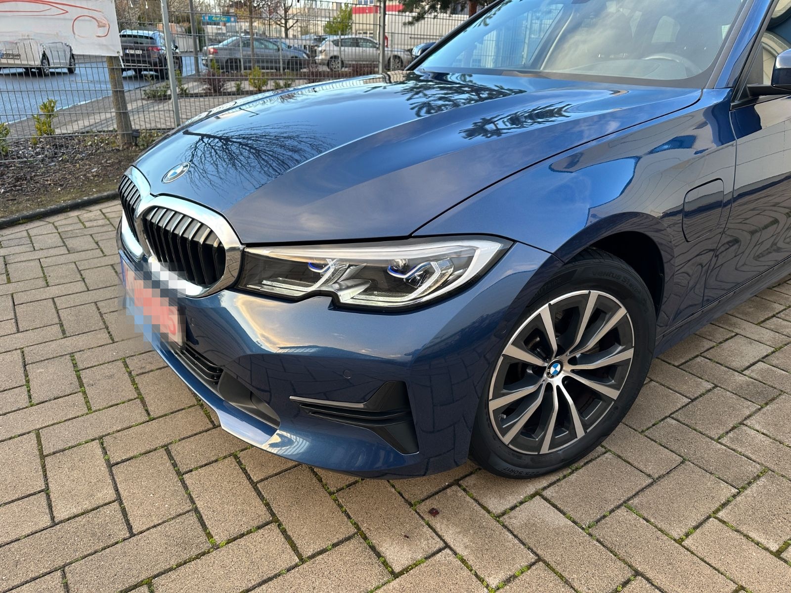BMW 320e Touring Sport Line foto 9