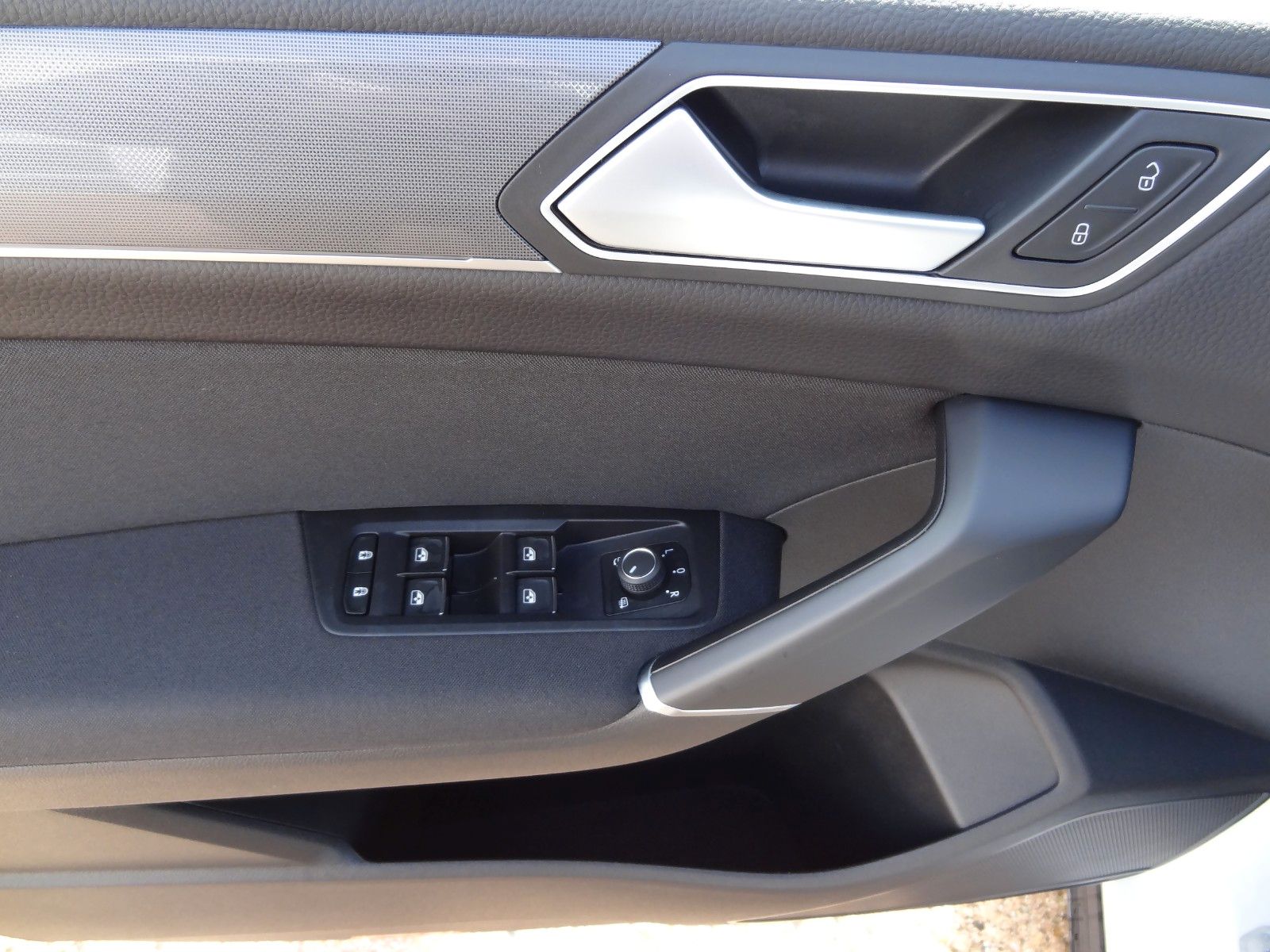 Volkswagen Touran/2xR-Line/Pano/AHK/LED/Navi/Voll/Virtual/ foto 16