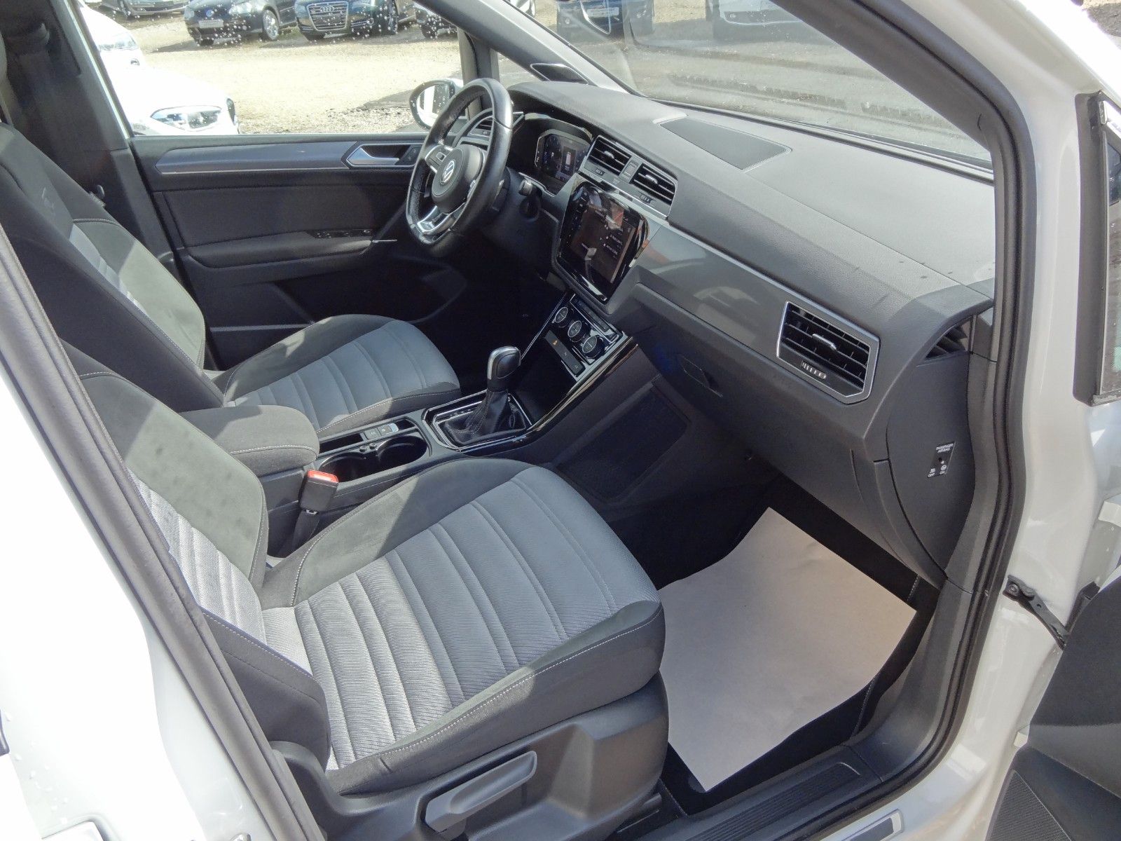 Volkswagen Touran/2xR-Line/Pano/AHK/LED/Navi/Voll/Virtual/ foto 25