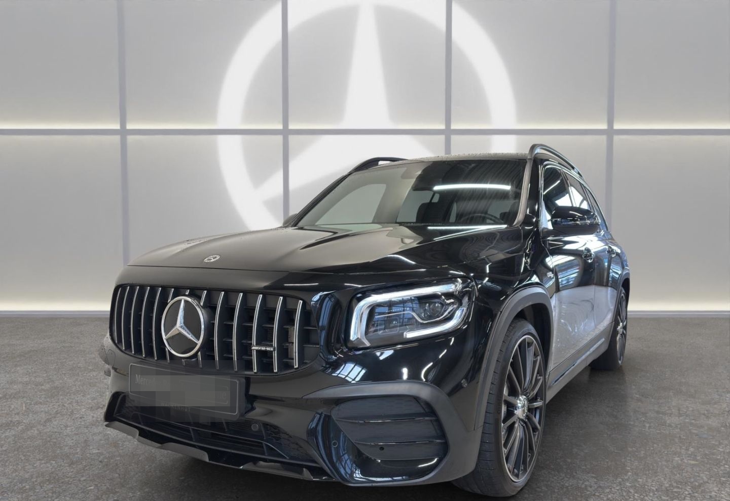 Mercedes-Benz GLB 35 AMG 4M NIGHT+AHK+RFK+STDHZG+MULTIB+SOUNDS foto 2