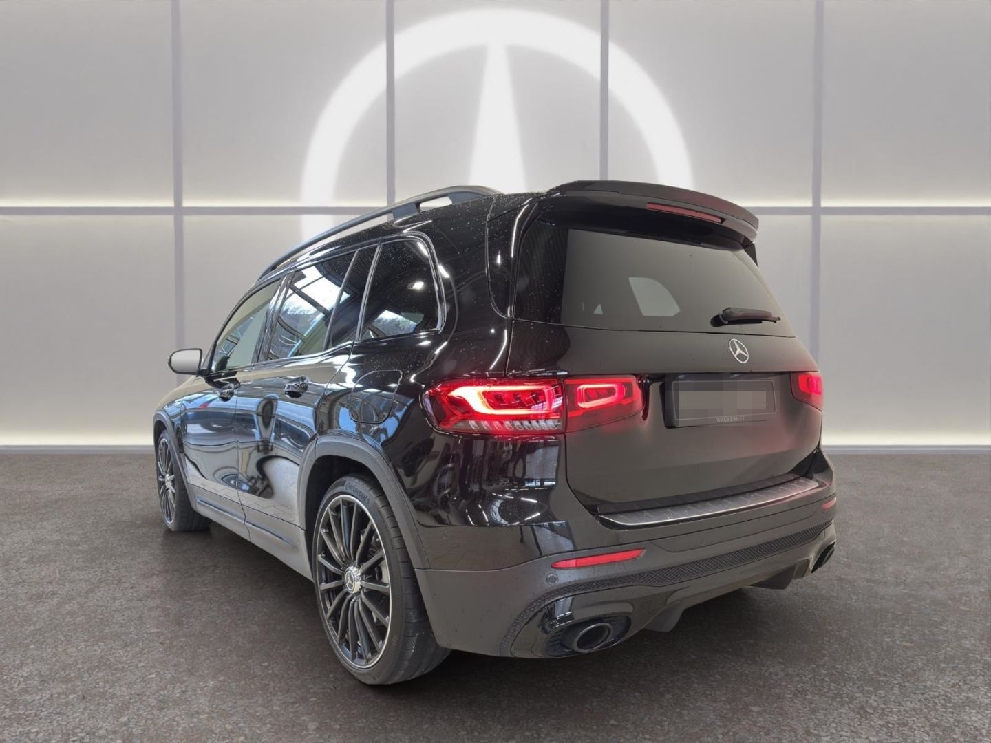 Mercedes-Benz GLB 35 AMG 4M NIGHT+AHK+RFK+STDHZG+MULTIB+SOUNDS foto 3