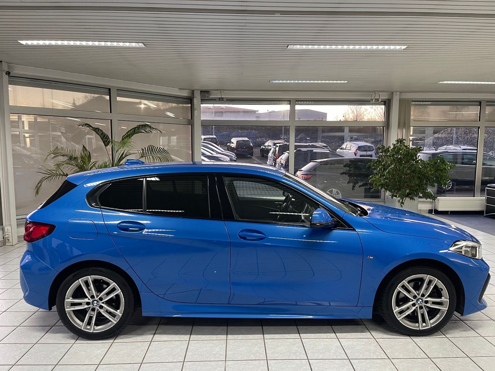 BMW 118d M-Paket*M Sport*LED*Navi*DAB*Temp*PDC*Leder foto 4