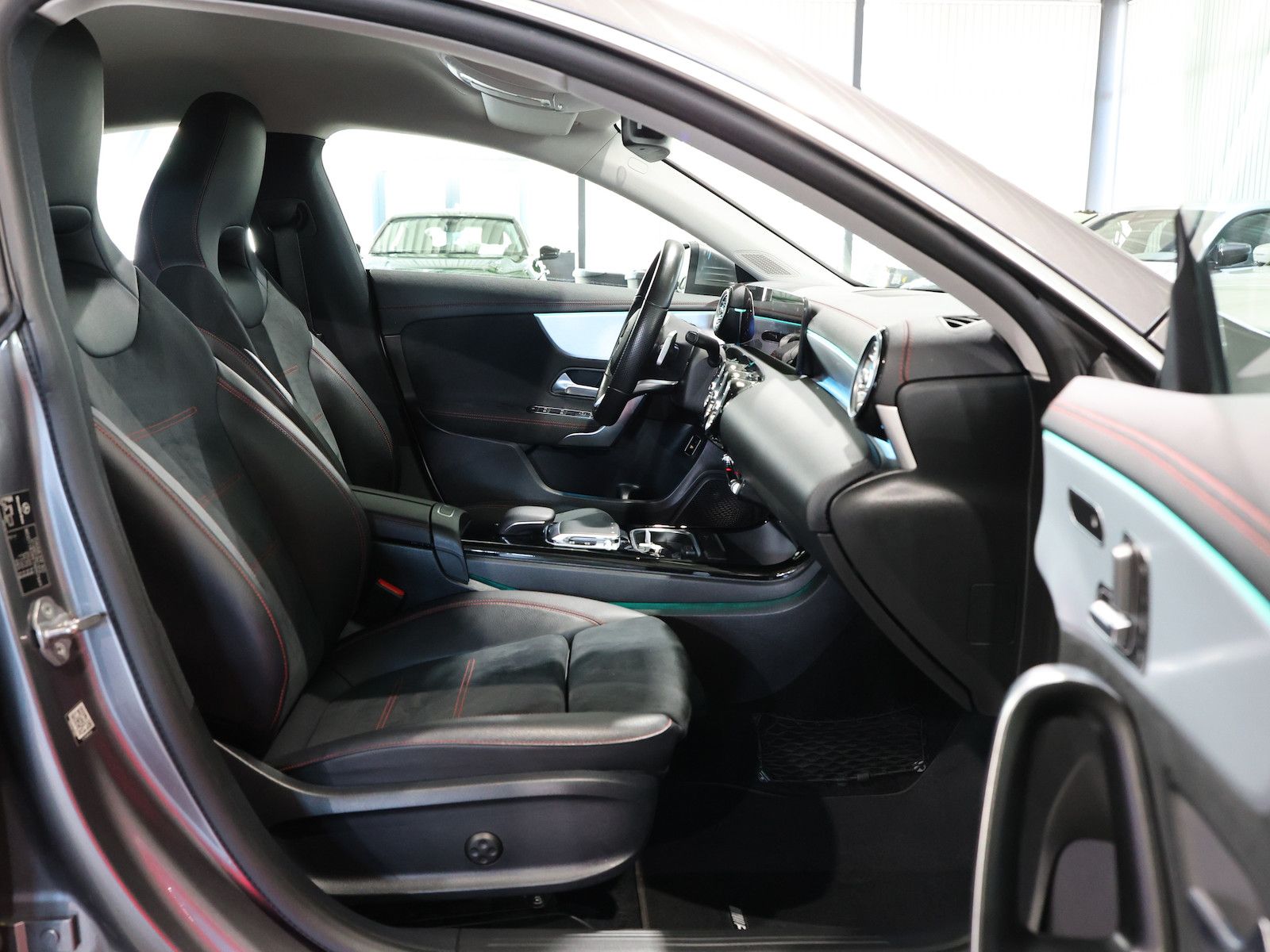 Mercedes-Benz CLA 220 AMG-LINE / MATRIX, WIDESCREEN, SPURHALTE foto 17