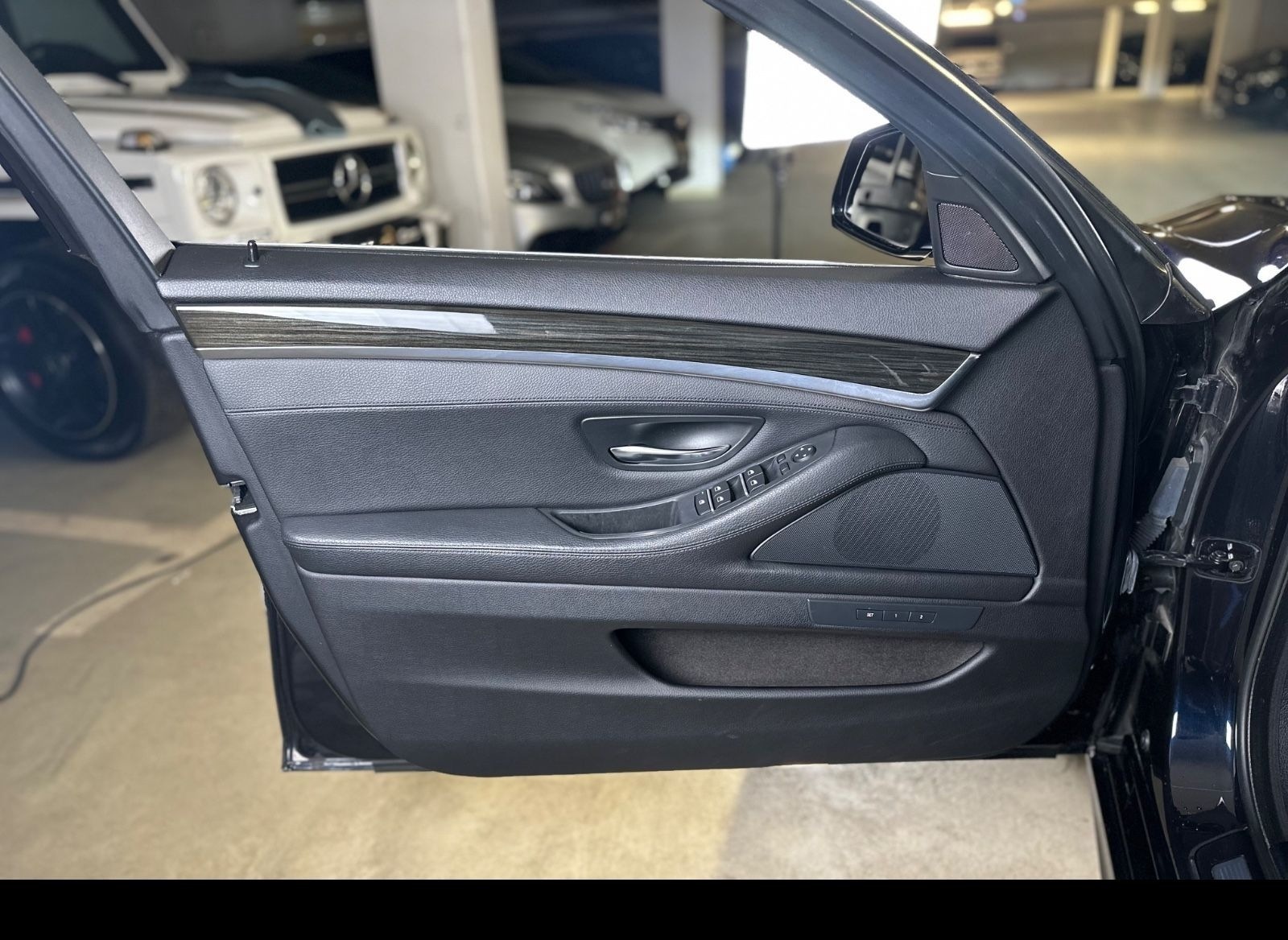 BMW 530 d Touring M-Sport*PANO*KAM*LEDER*TEMP foto 16