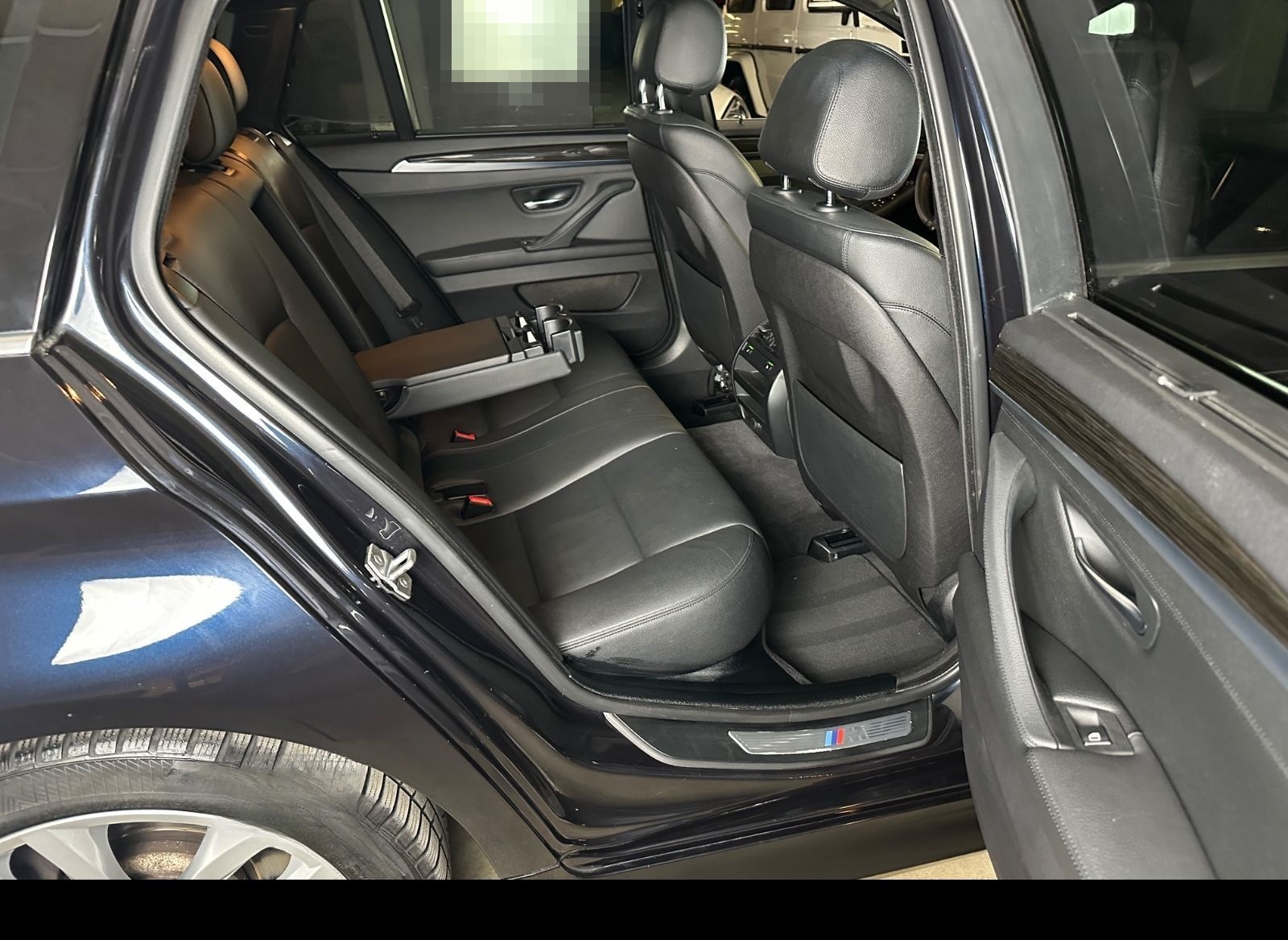 BMW 530 d Touring M-Sport*PANO*KAM*LEDER*TEMP foto 30