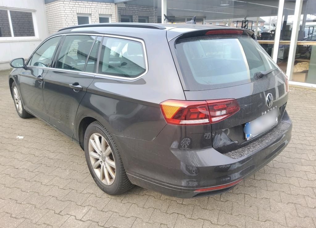 Volkswagen Passat Variant 2.0 TDI DSG BUSINESS +LED +ACC +3 foto 4