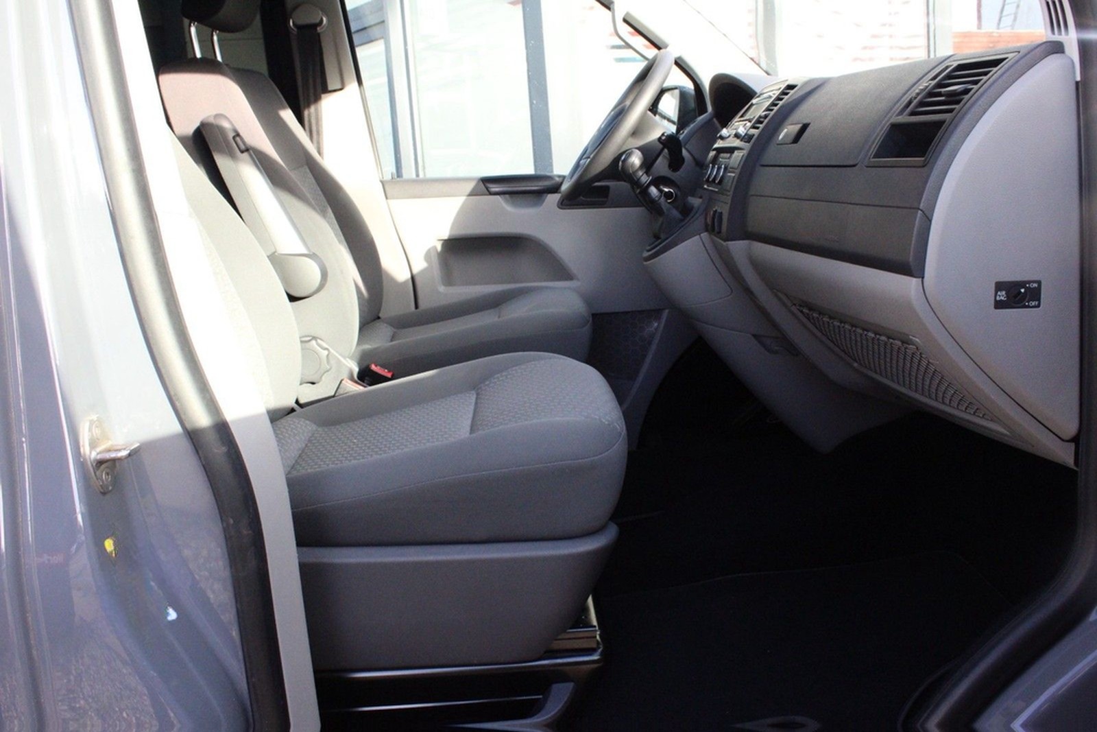 Volkswagen T5 Caravelle foto 11
