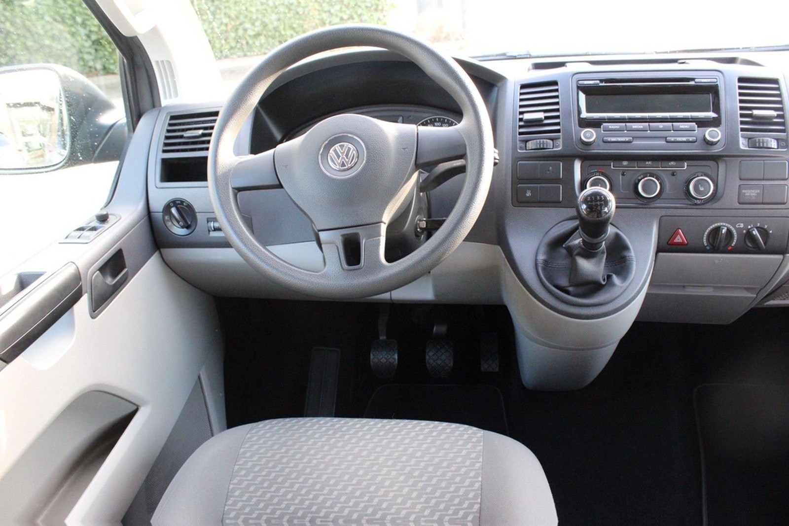 Volkswagen T5 Caravelle foto 14