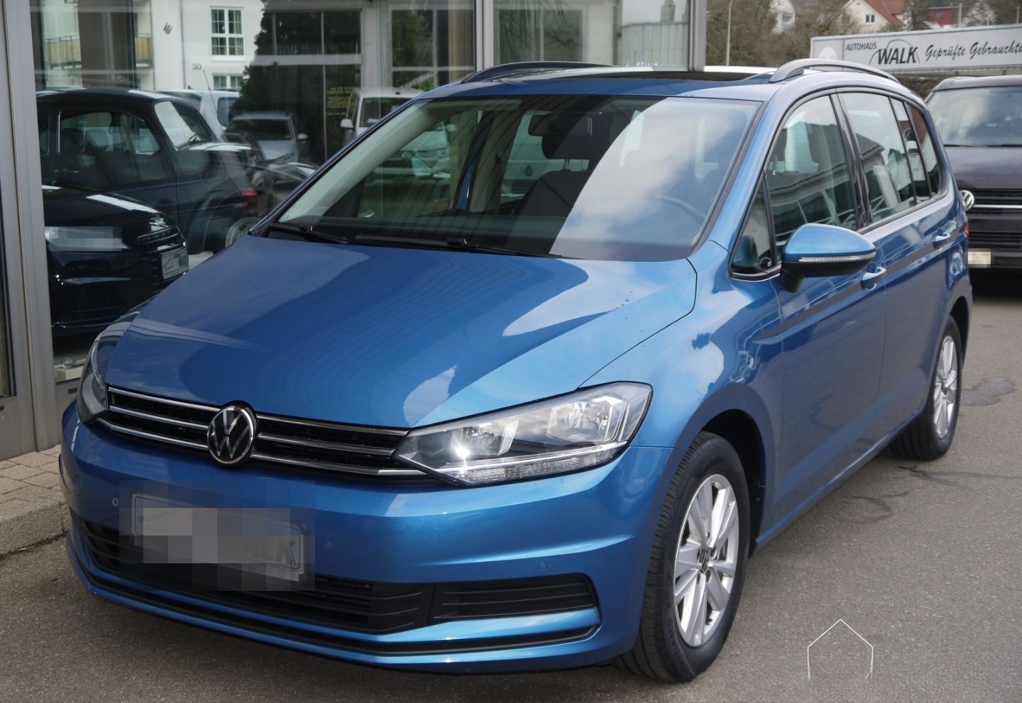 Volkswagen Touran 1.5 TSI Comfortline NAVI Pano AHK foto 2