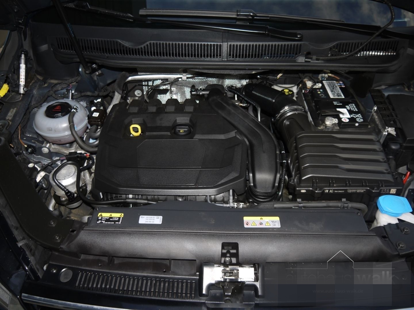 Volkswagen Touran 1.5 TSI Comfortline NAVI Pano AHK foto 15