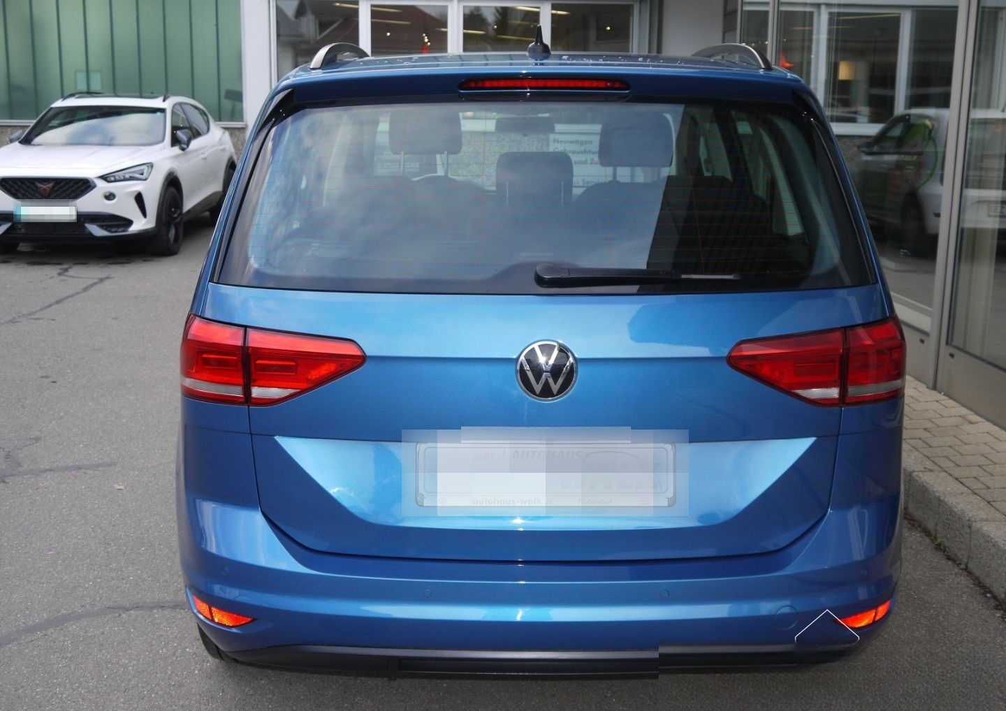 Volkswagen Touran 1.5 TSI Comfortline NAVI Pano AHK foto 5