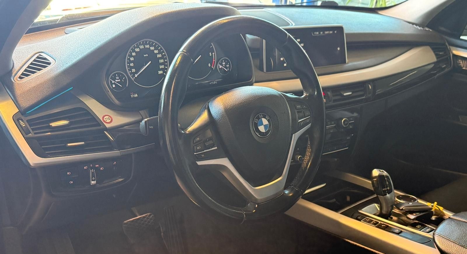 BMW X5 xDrive 30 d Head-Up/Standheizung/8-fach ALU foto 19