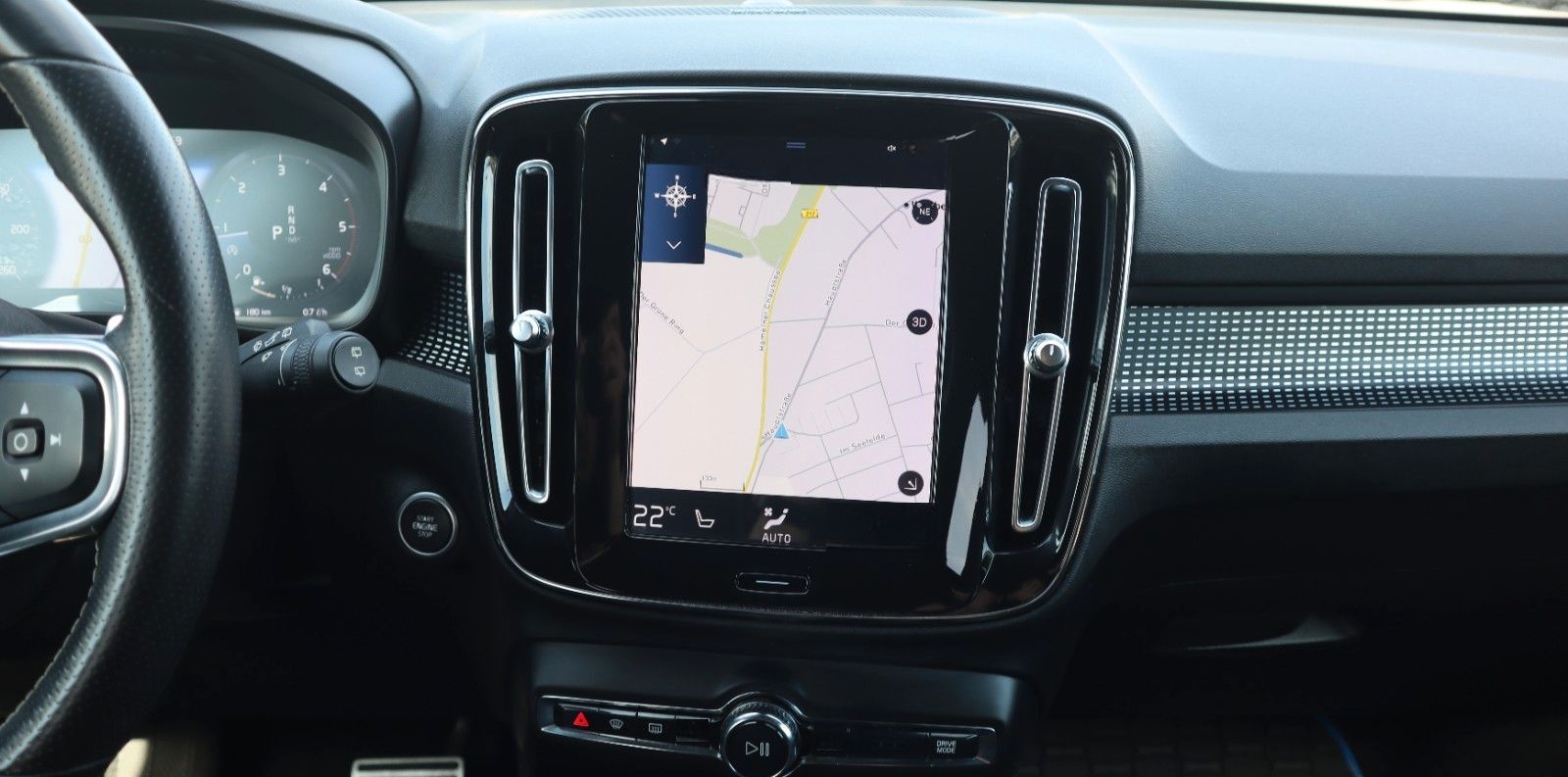 Volvo XC40 R Design AWD Harman ACC Spur CarPlay Kamera foto 13
