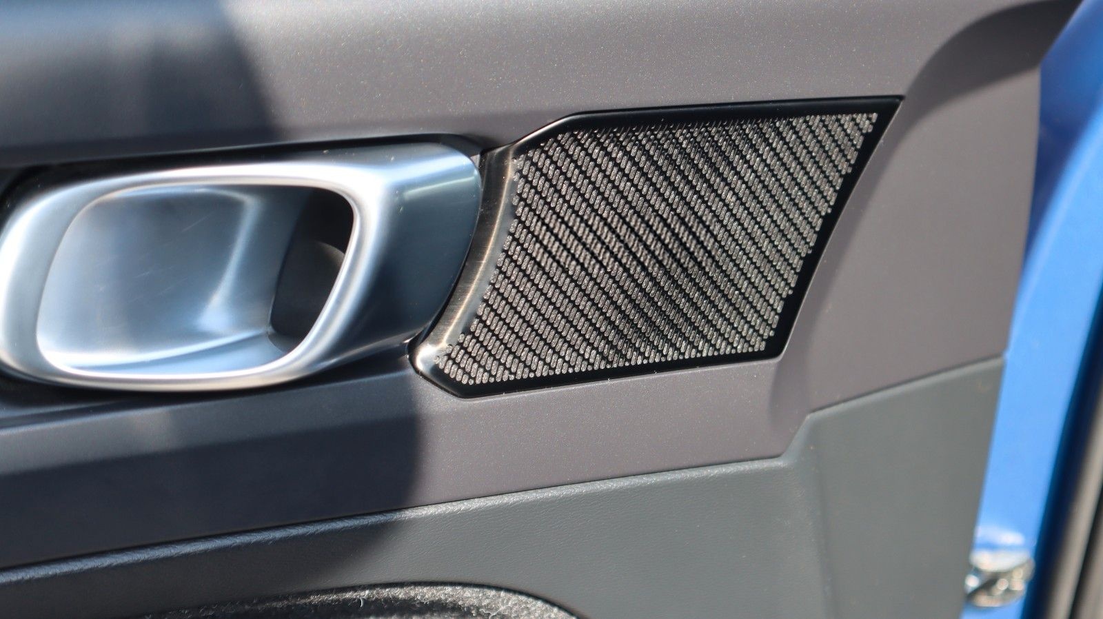 Volvo XC40 R Design AWD Harman ACC Spur CarPlay Kamera foto 8