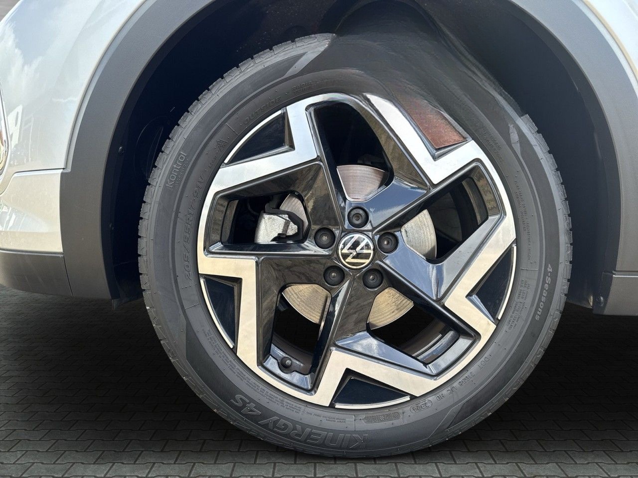 Volkswagen T-Cross 1.5 TSI R-Line Automatik Navi+AHK+Rückfa foto 7