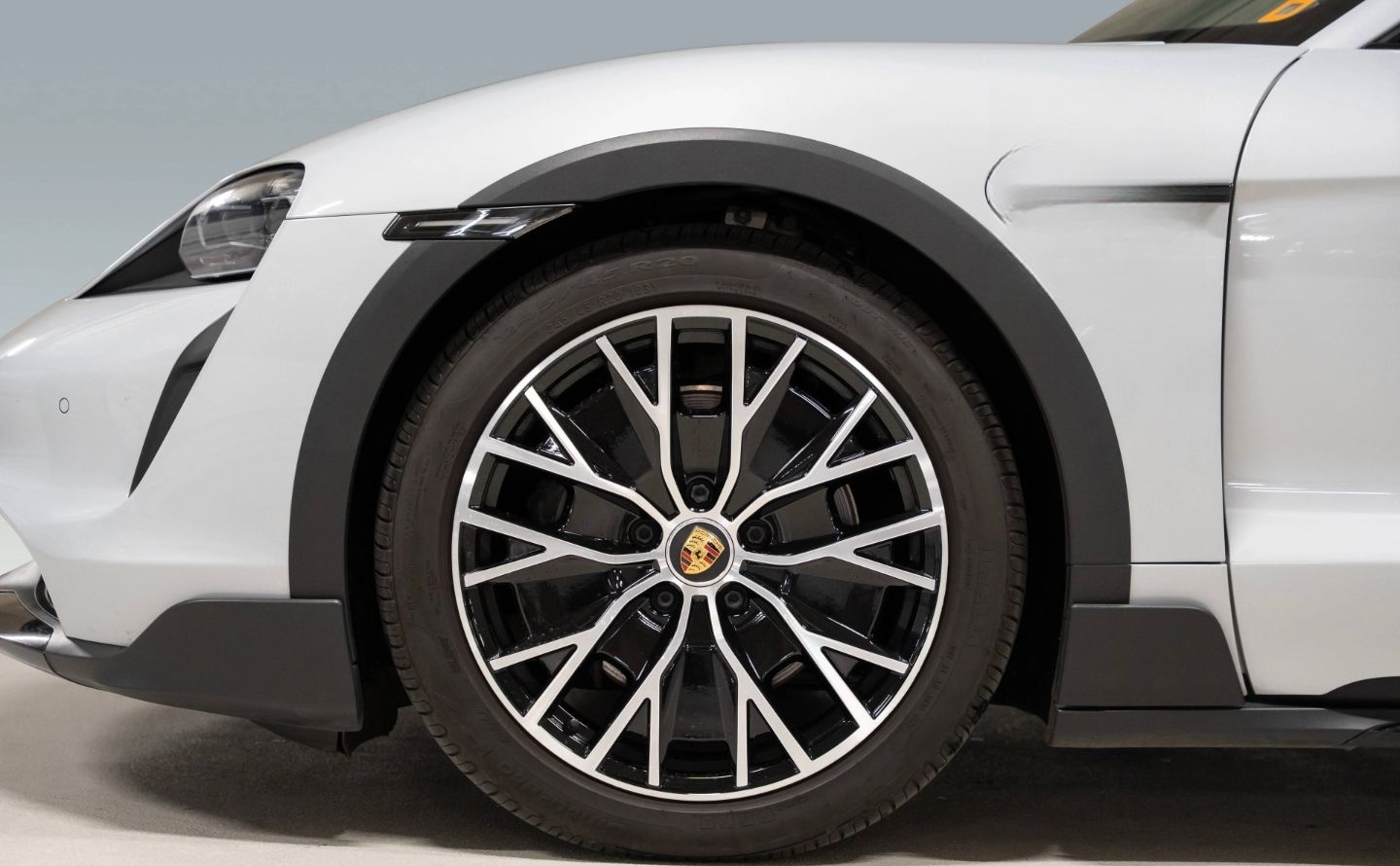 Porsche Taycan 4 Cross Turismo InnoDrive Beifahrerdispla foto 6