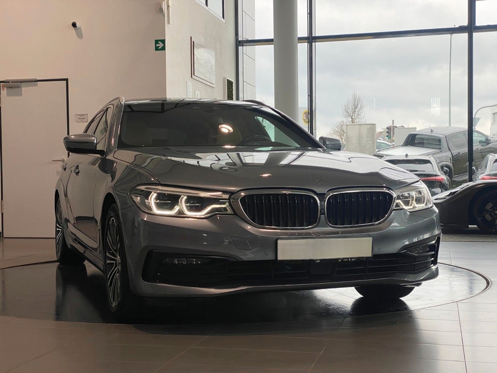 BMW 540d xDr Sport Line Navi Pano Sthz Mem. HUD ACC foto 4