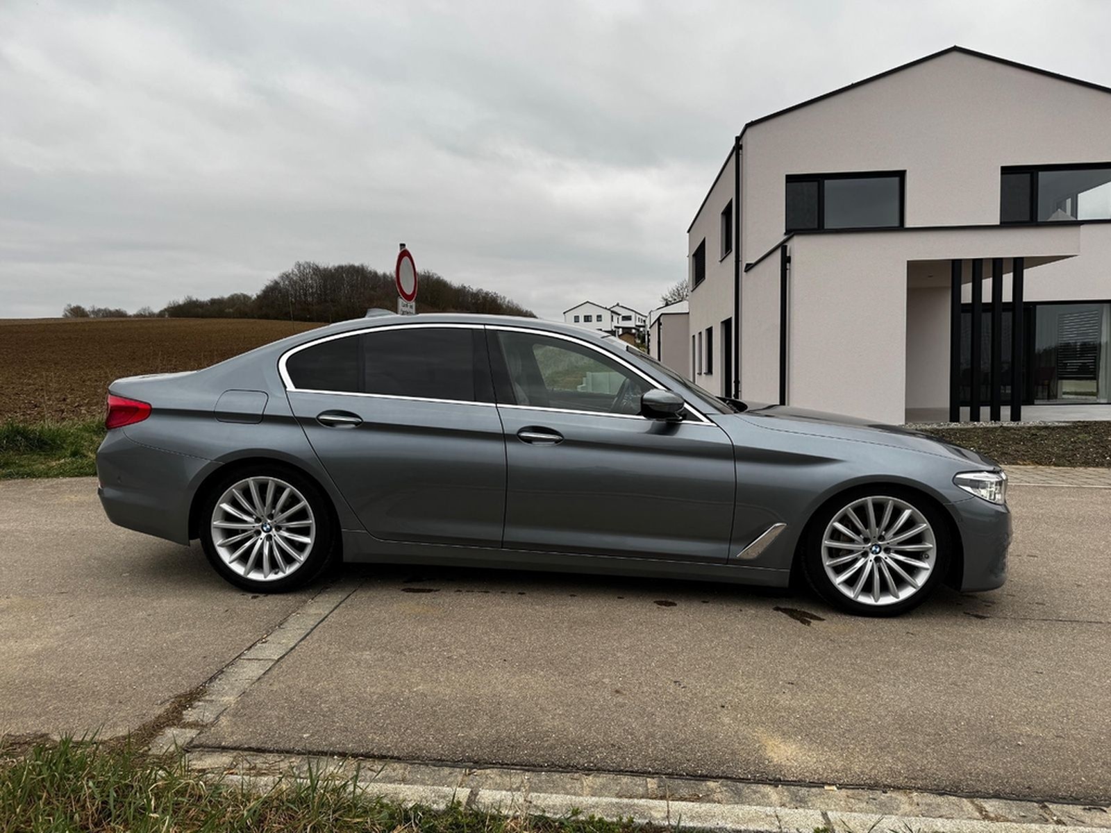 BMW 540i xDrive  foto 3