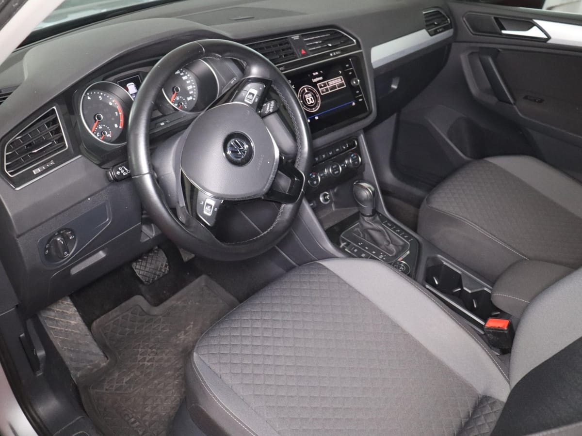 Volkswagen Tiguan 2.0TSI DSG 4M 220,-ohne Standh foto 5