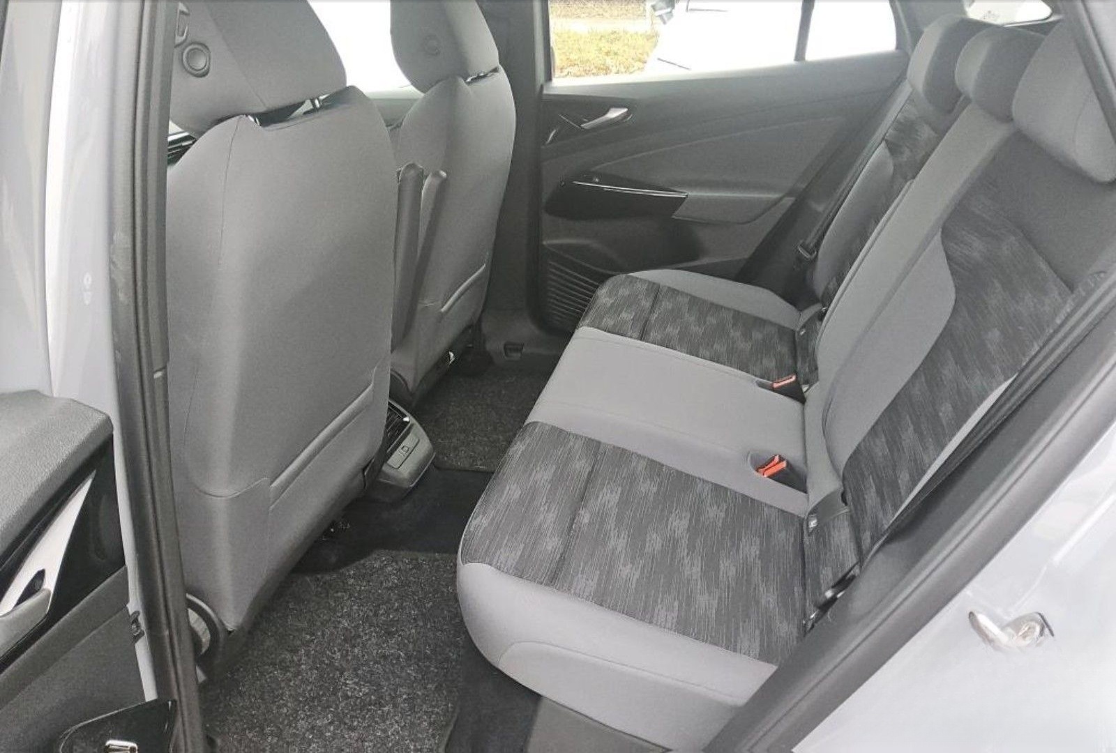 Volkswagen ID.4 PURE 52 KWH AUTOMATIK (+NAVI) Bluetooth LED foto 6