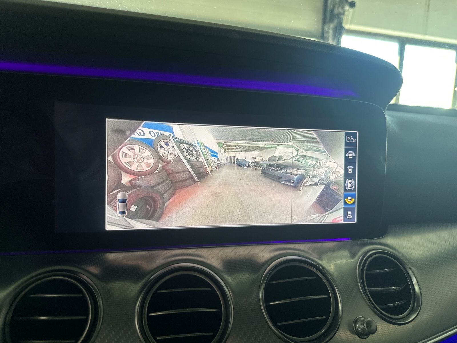 Mercedes-Benz E 400d 4Matic/360°Kam/Burmester/Comand/Led/Totwi foto 23