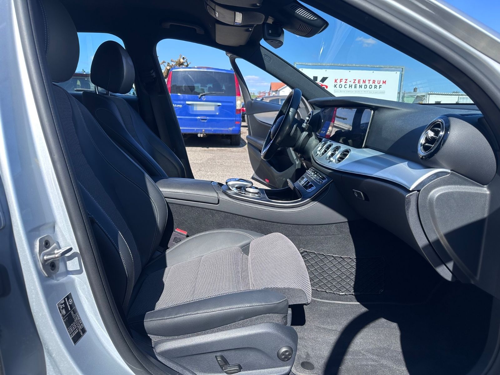 Mercedes-Benz E 400d 4Matic/360°Kam/Burmester/Comand/Led/Totwi foto 8