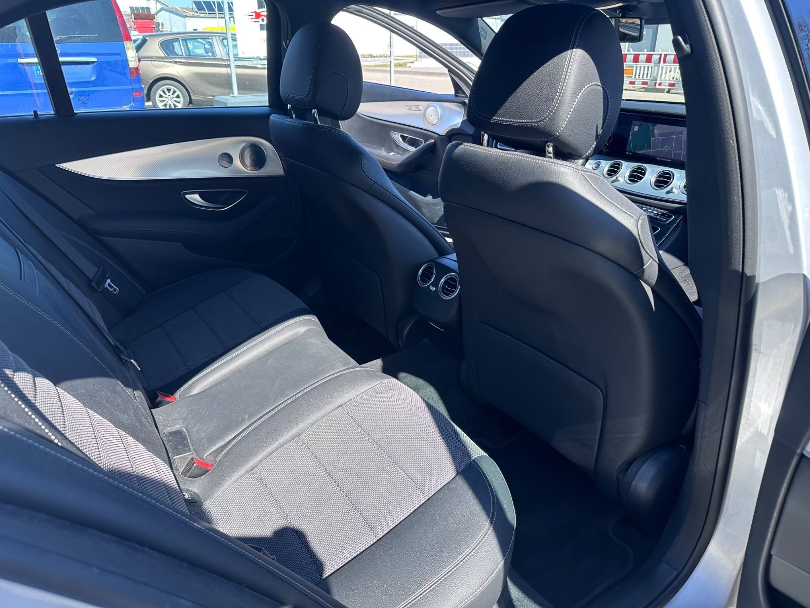 Mercedes-Benz E 400d 4Matic/360°Kam/Burmester/Comand/Led/Totwi foto 9