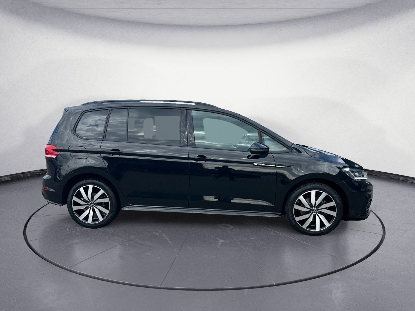 Volkswagen Touran 2.0 TDI DSG Highline R-Line AHK Navi Pano foto 6