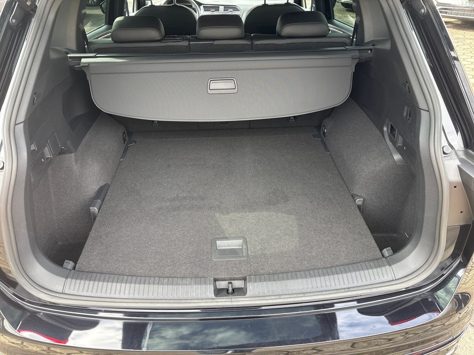 Volkswagen Tiguan Allspace R-Line 2.0 TDI DSG Rückfahrk.+SH foto 15