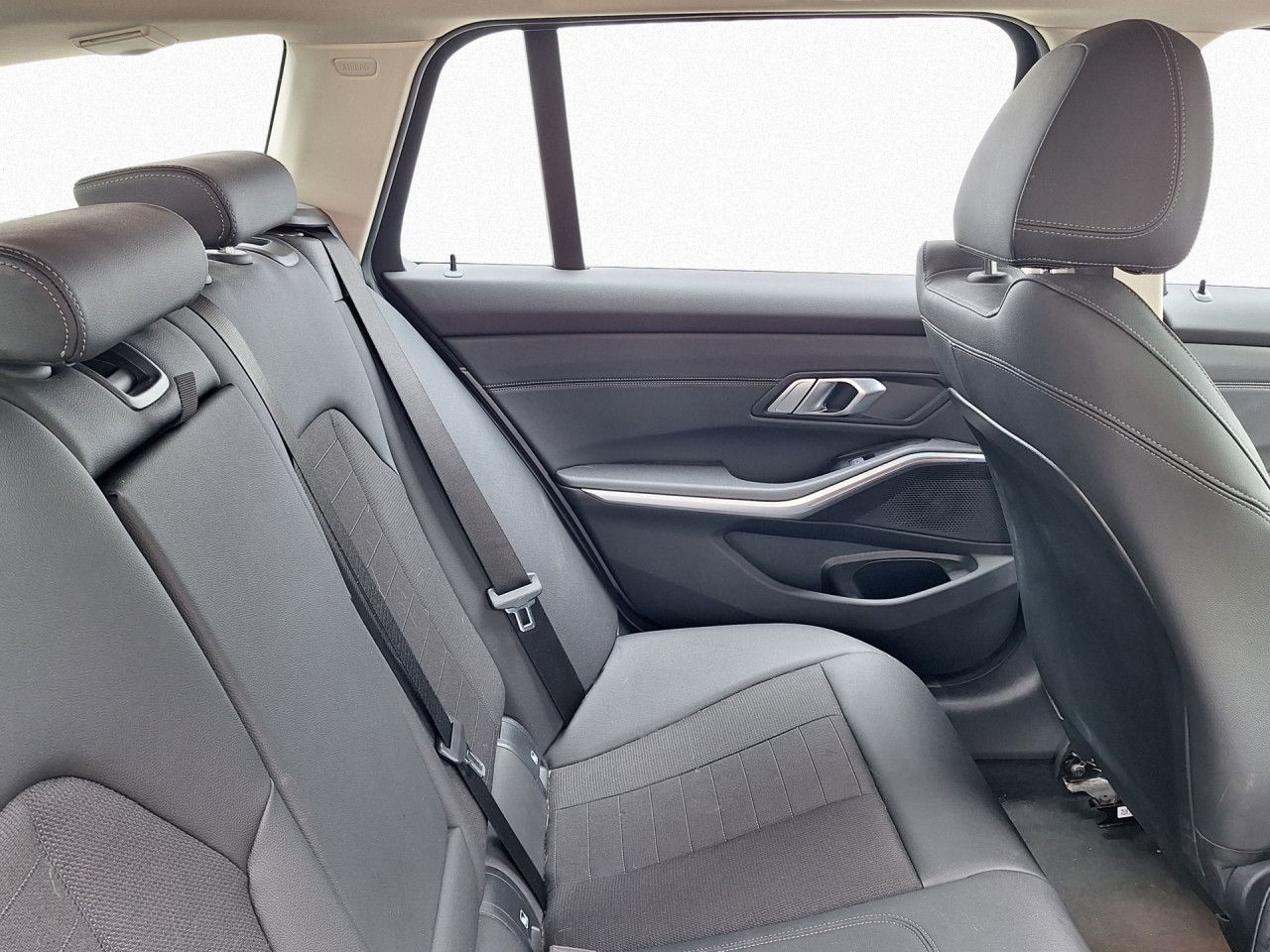 BMW 320d Touring Aut. LiCo+ HiFi M-Fahrw. SHZ SpoSi foto 11