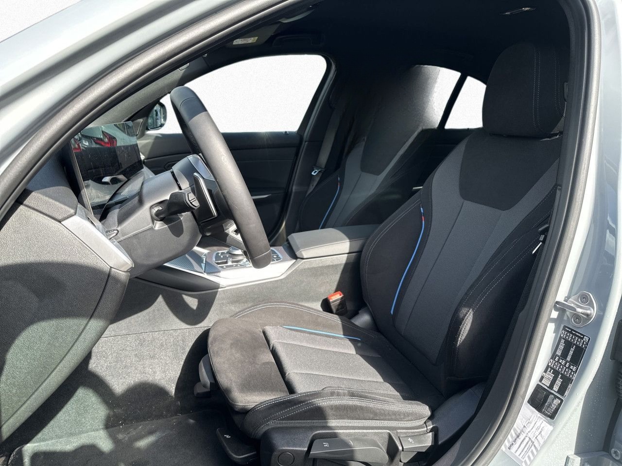 BMW 320i xDr Lim M Sport AHK St+Go HiFi PaAs LiCo+ foto 6