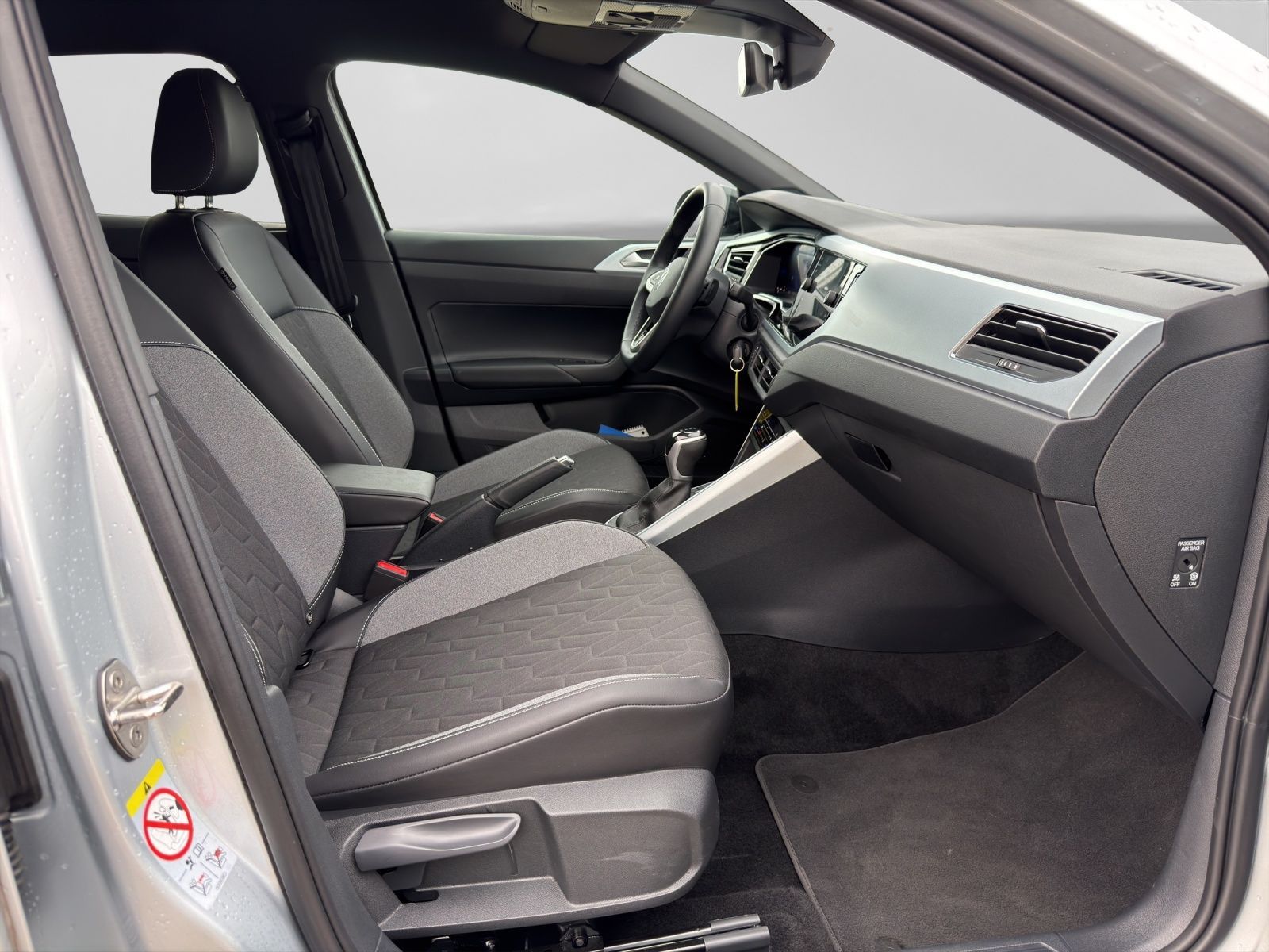 Volkswagen Taigo 1.0 TSI DSG GOAL ACC SITZHZG NAVI foto 4