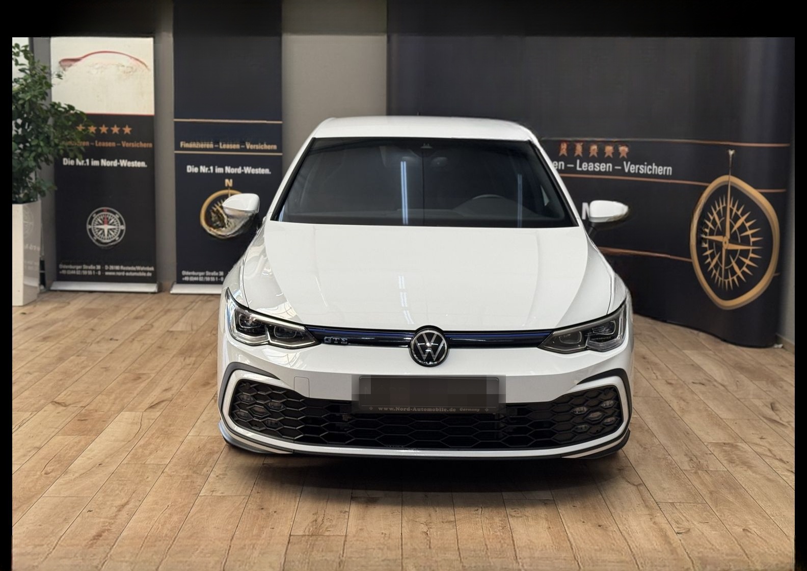 Volkswagen Golf VIII GTE eHybrid DSG Navi/LED/17/PDC/17 foto 6